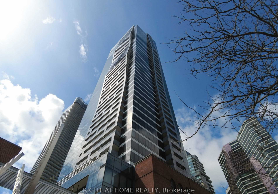 5-st-joseph-street-toronto-ontario-c13449088