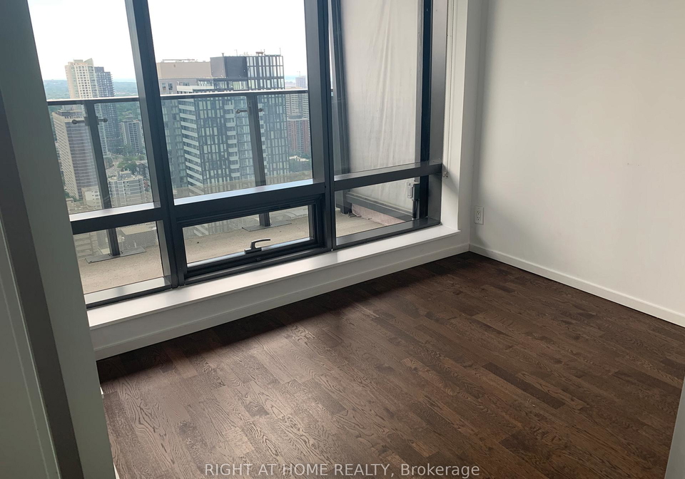 5-st-joseph-street-toronto-ontario-c13449088