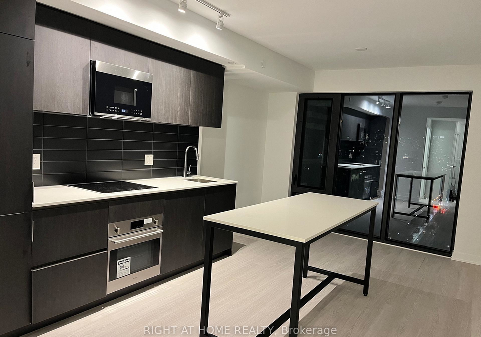 47-mutual-street-toronto-ontario-c13449090