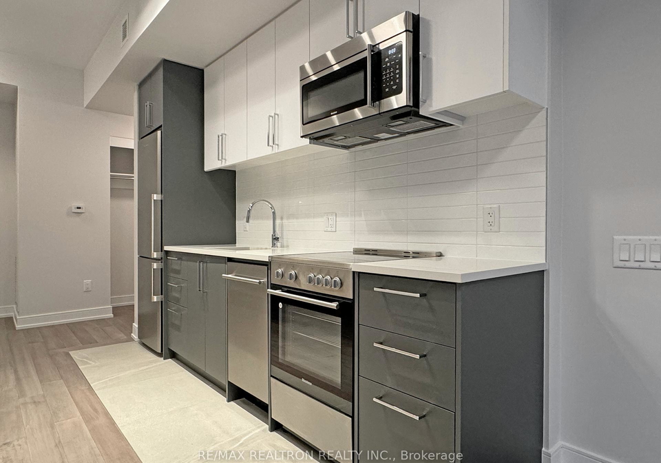 2525-bathurst-street-toronto-ontario-c13449262