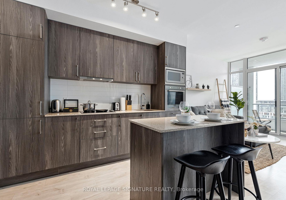 576-front-street-w-toronto-ontario-c13449604