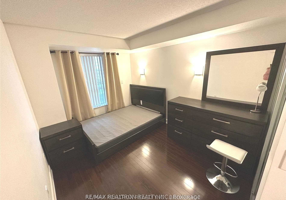 1-pemberton-avenue-north-york-ontario-c13449648