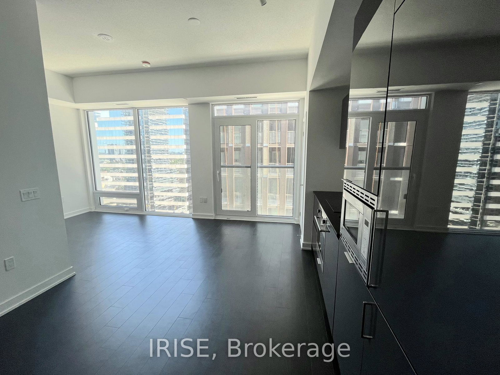 121-st-patrick-street-toronto-ontario-c13449970