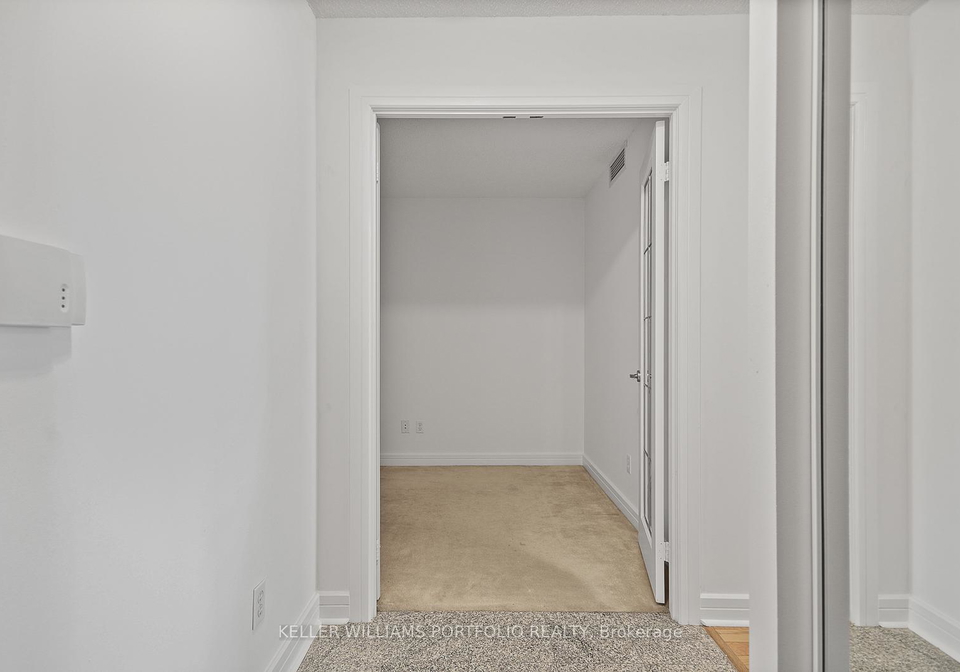 16-harrison-garden-boulevard-north-york-ontario-c13450054