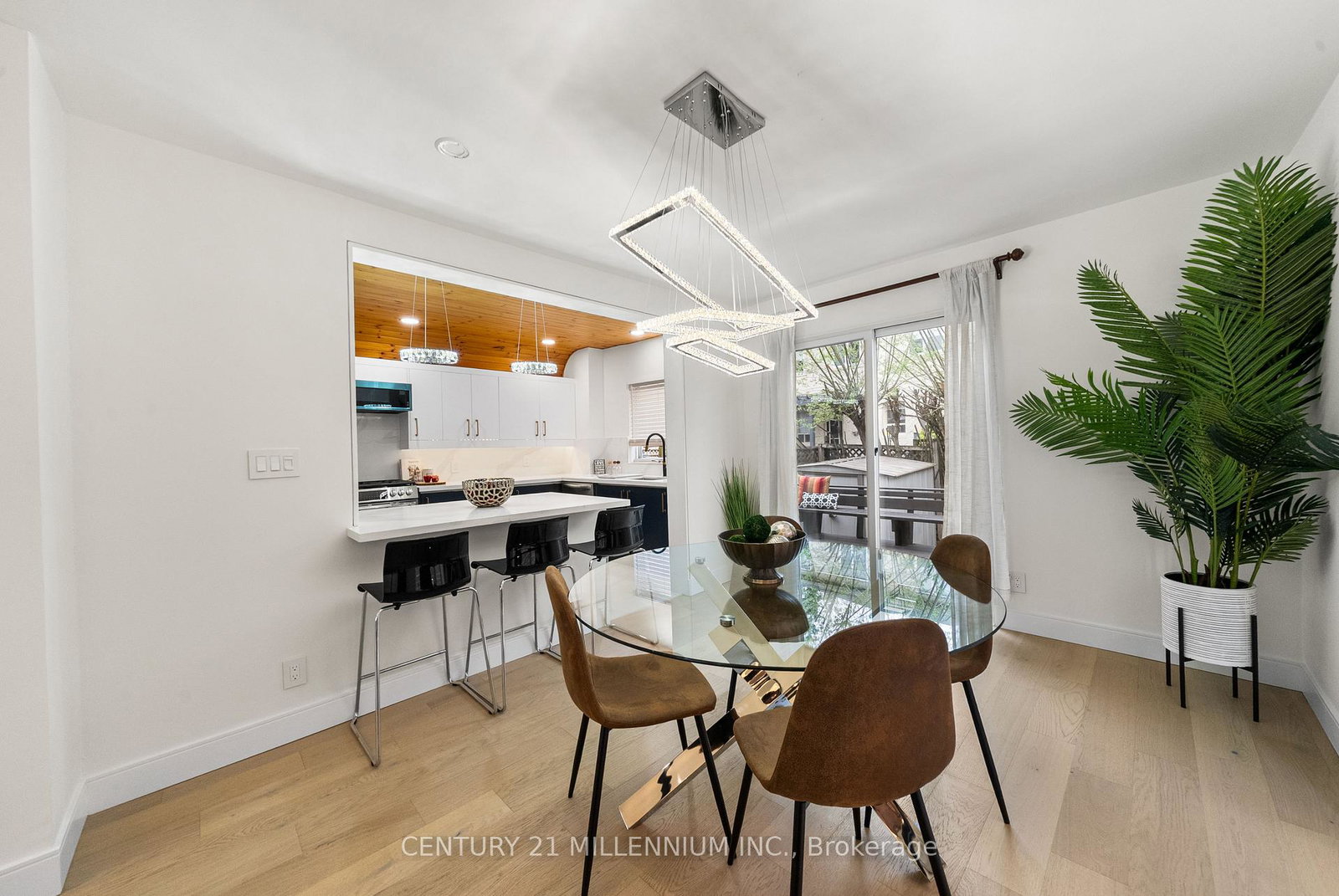 134-helendale-avenue-toronto-ontario-c13450146