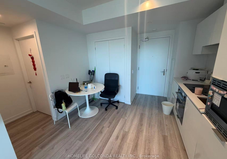 238-simcoe-street-toronto-ontario-c13450360