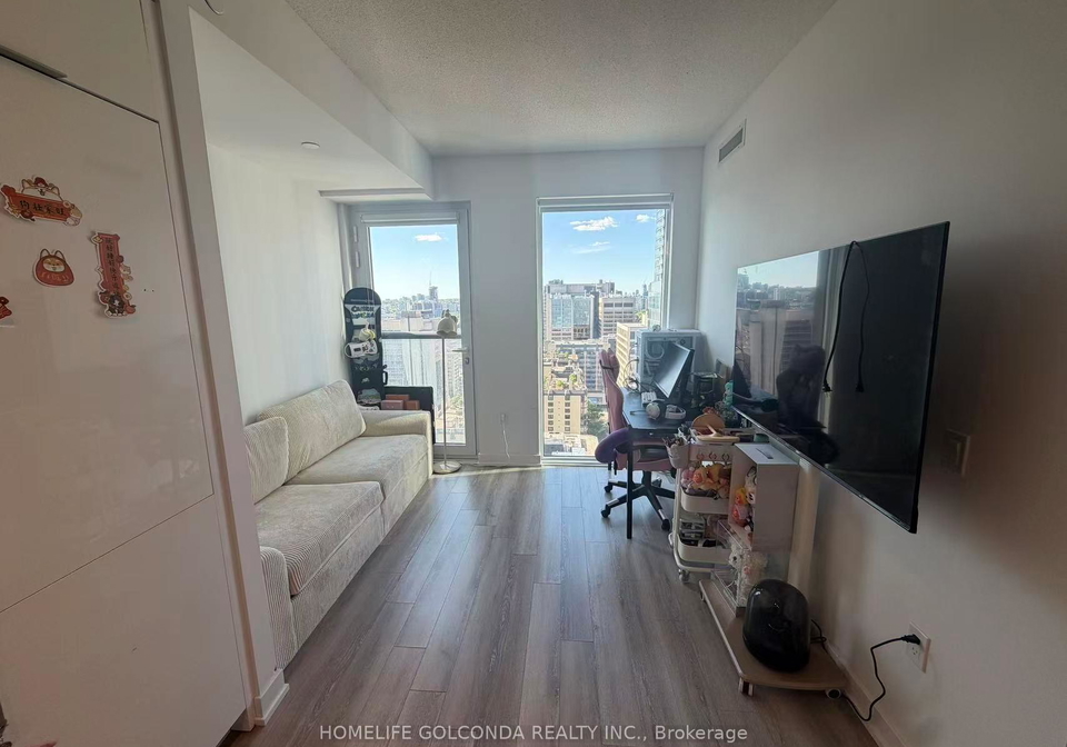 238-simcoe-street-toronto-ontario-c13450360