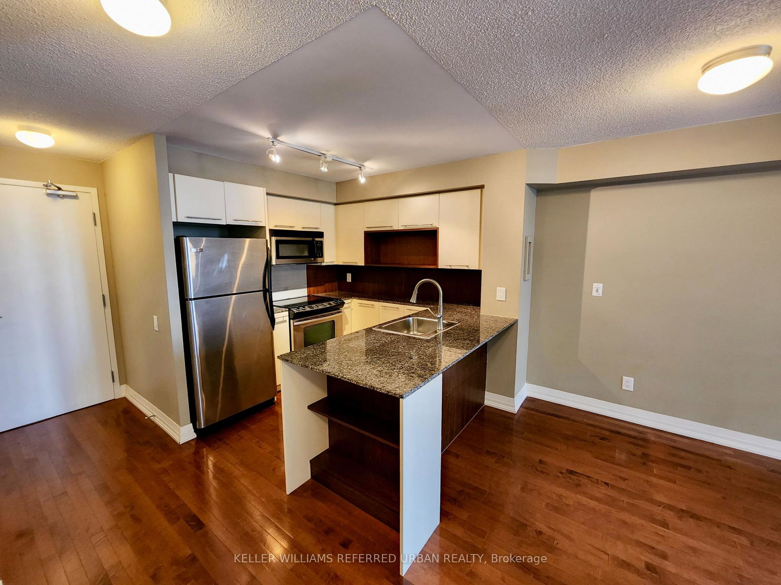 25-carlton-street-toronto-ontario-c13450426