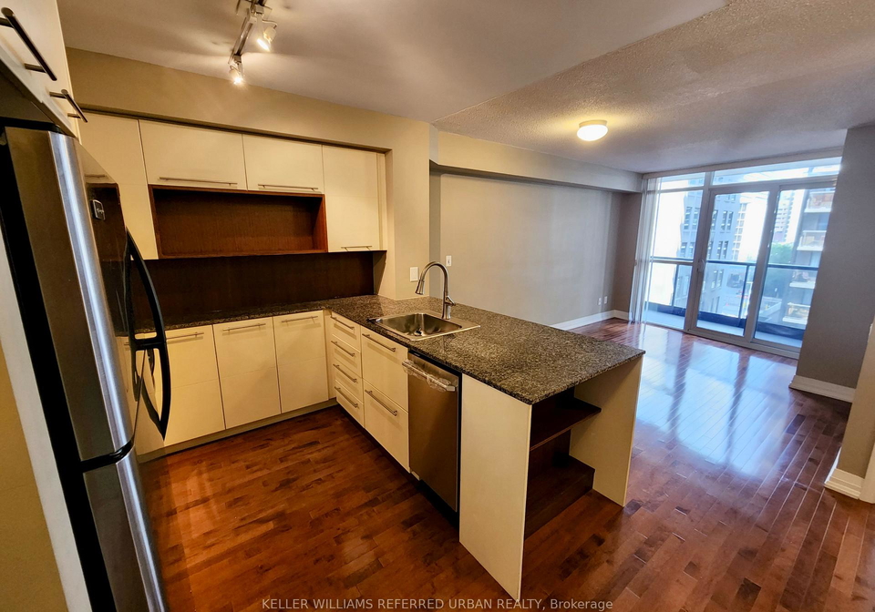 25-carlton-street-toronto-ontario-c13450426