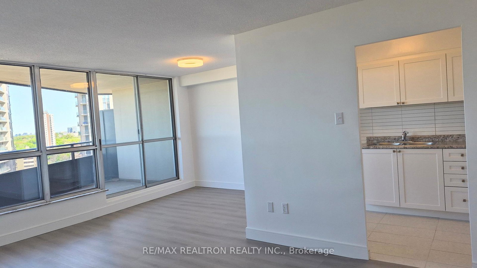 21-vaughan-road-toronto-ontario-c13450486