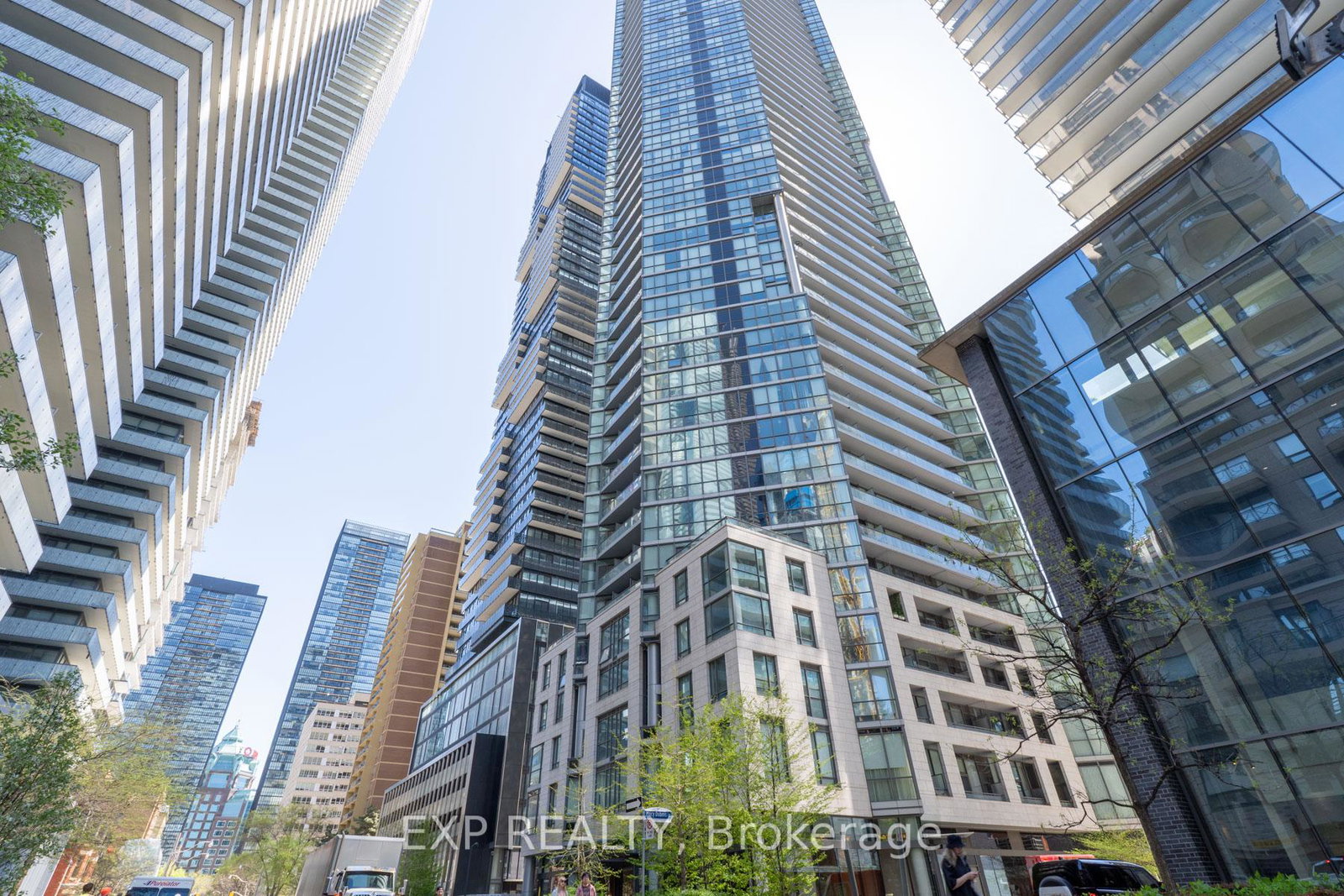 45-charles-street-e-toronto-ontario-c13450656
