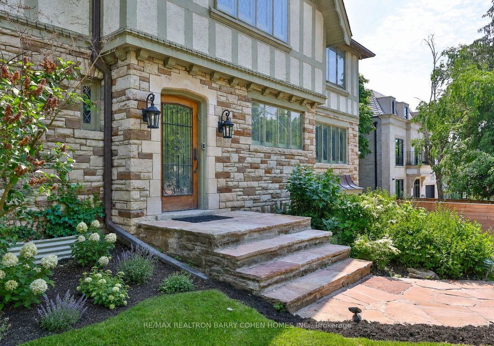 39-ava-road-toronto-ontario-c13450760