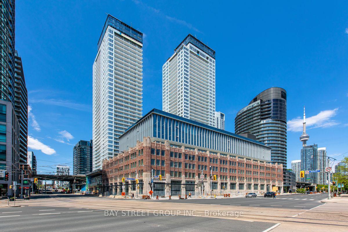 17-bathurst-street-toronto-ontario-c13450782