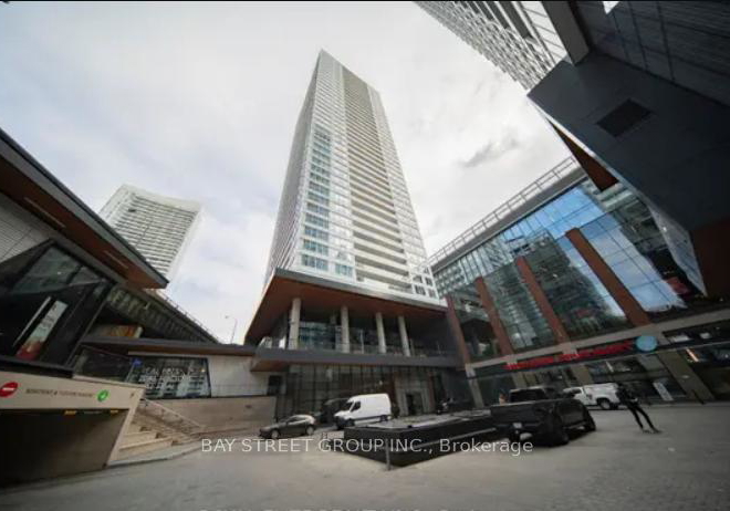 17-bathurst-street-toronto-ontario-c13450782