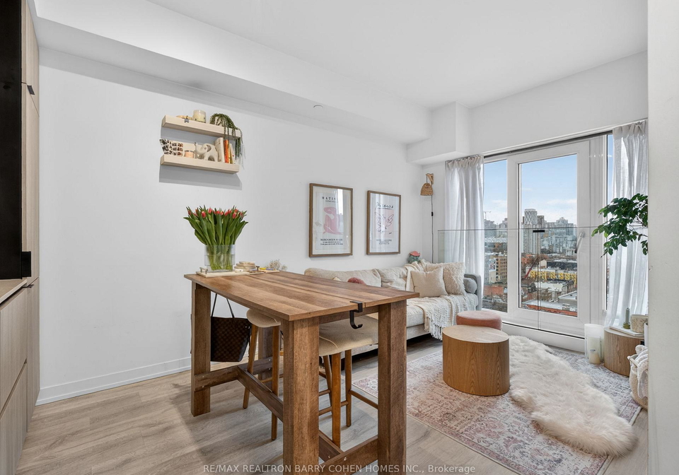 2-augusta-avenue-toronto-ontario-c13450932