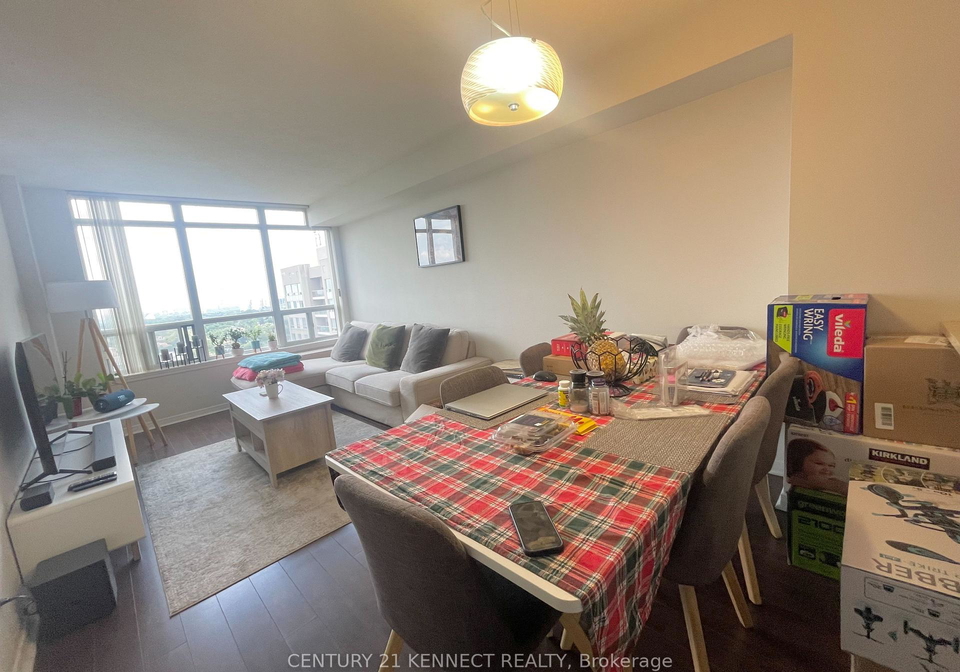 8-hillcrest-avenue-north-york-ontario-c13451082