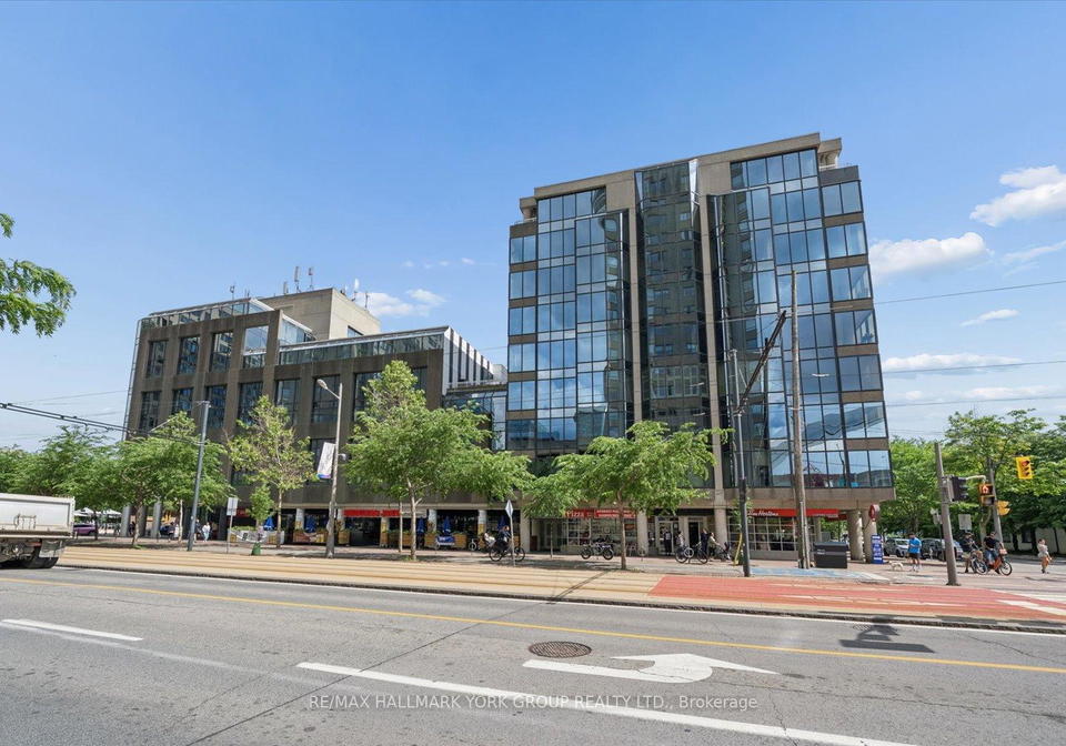 251-queens-quay-w-toronto-ontario-c13451130