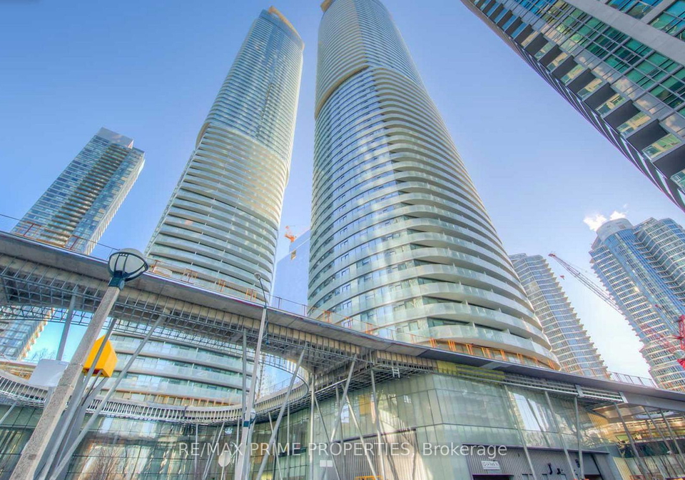 14-york-street-toronto-ontario-c13451470