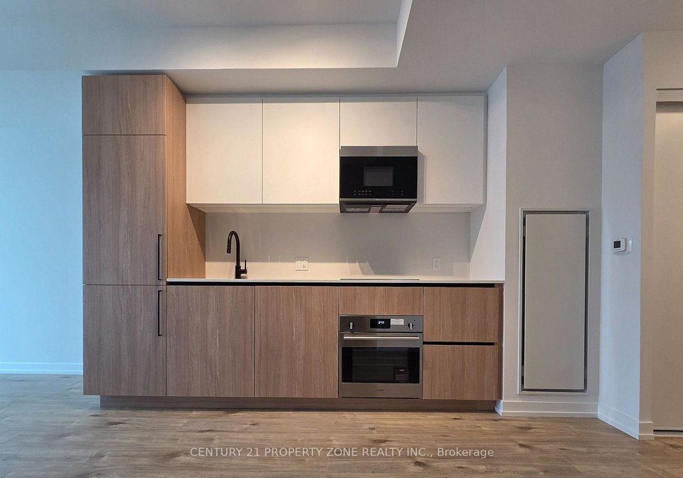 35-parliament-street-toronto-ontario-c13451654