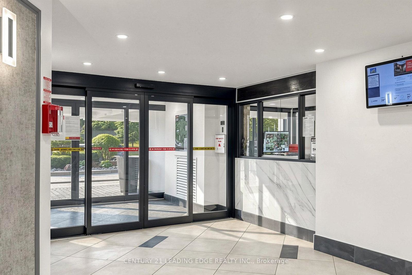 5-vicora-linkway-east-york-ontario-c13451776