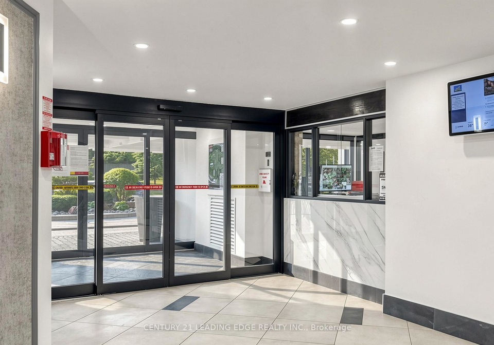5-vicora-linkway-east-york-ontario-c13451776