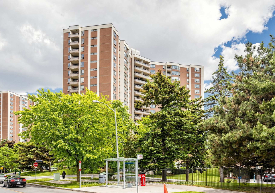 5-vicora-linkway-east-york-ontario-c13451776