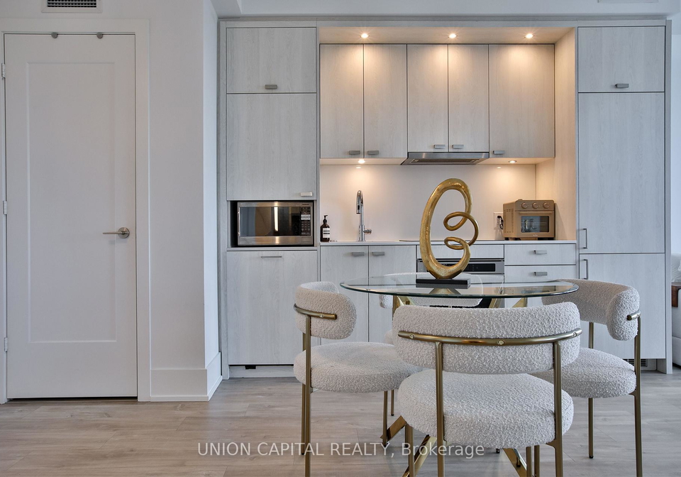 480-front-street-w-toronto-ontario-c13452184