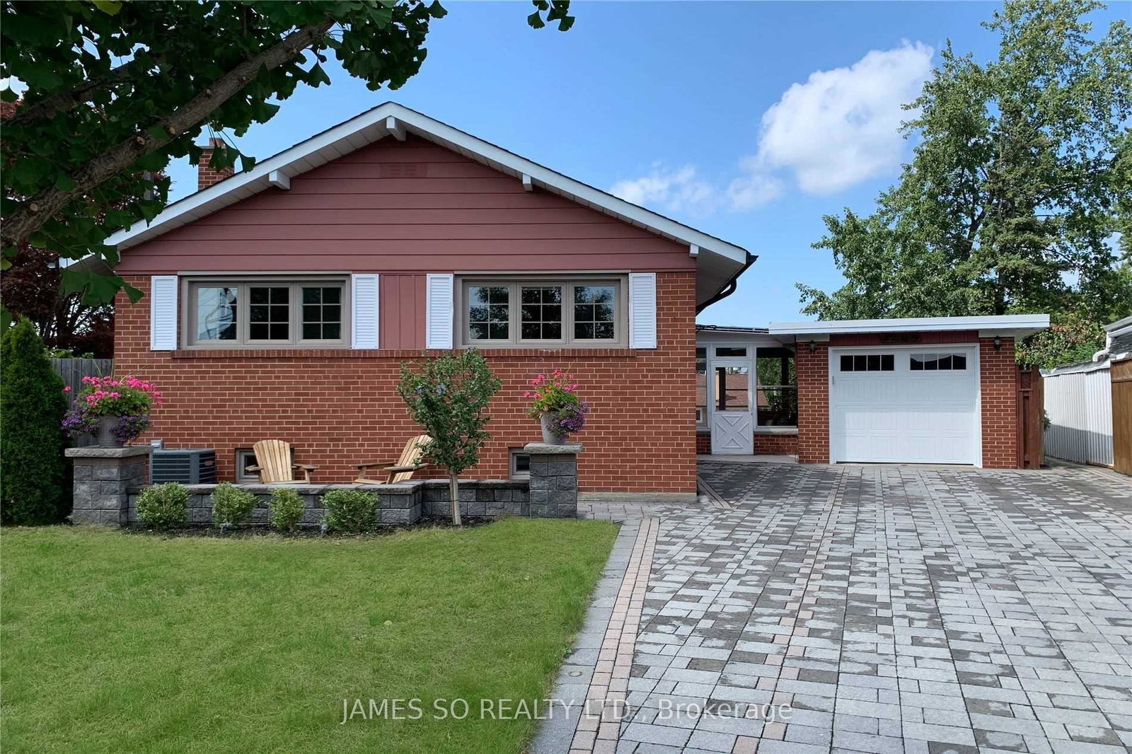 10-mere-court-north-york-ontario-c13452216