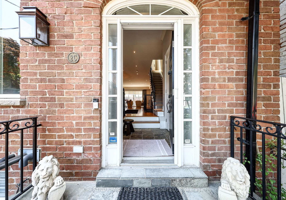 2c-tacoma-avenue-toronto-ontario-c13452494