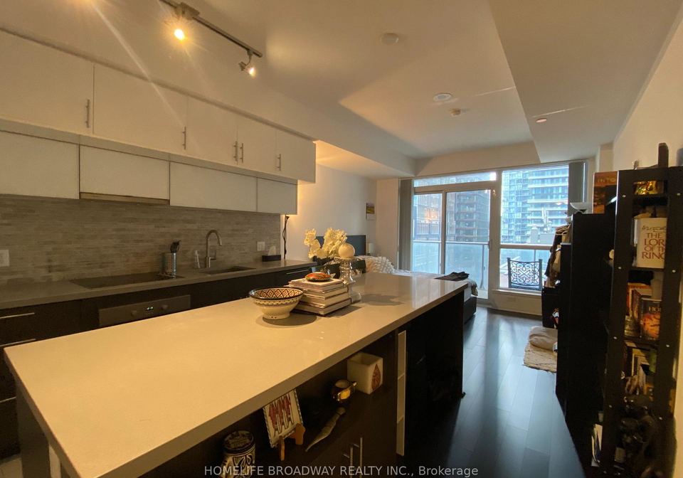 8-mercer-street-toronto-ontario-c13452776