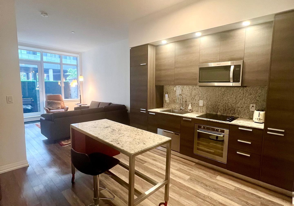 75-canterbury-place-toronto-ontario-c13452870