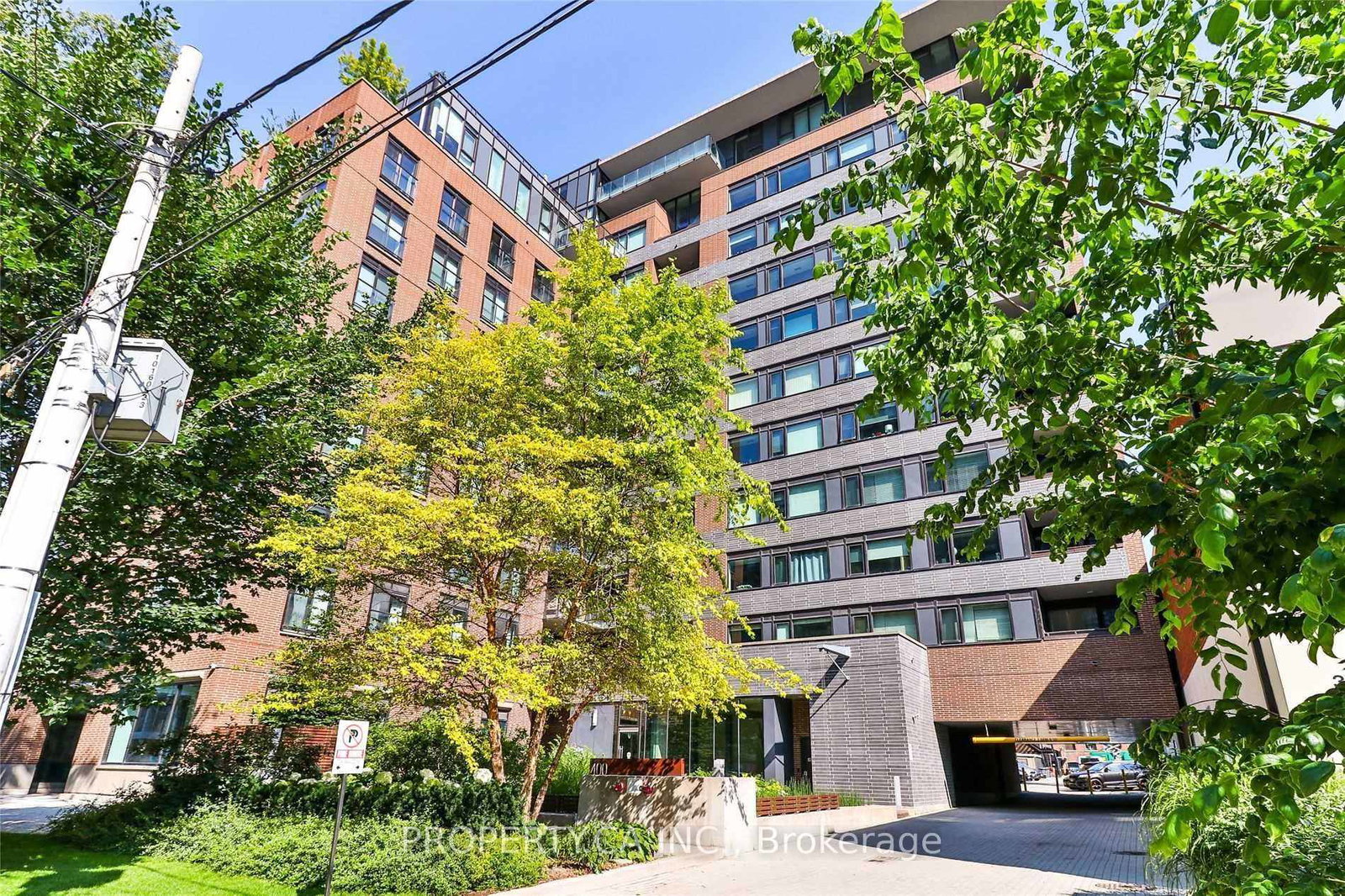 400-wellington-street-w-toronto-ontario-c13452986