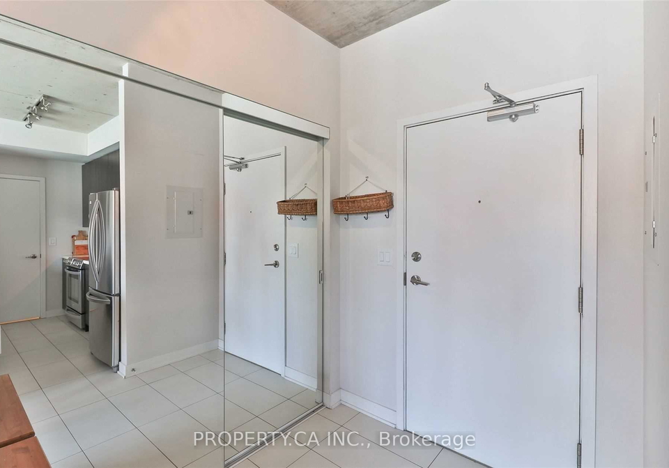 400-wellington-street-w-toronto-ontario-c13452986