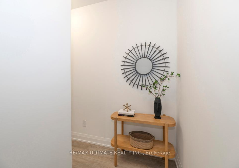 20-soudan-avenue-toronto-ontario-c13453048