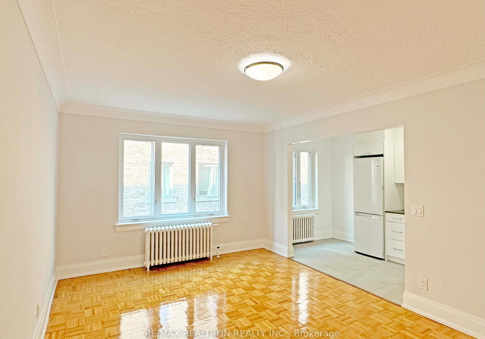 394-avenue-road-toronto-ontario-c13453294