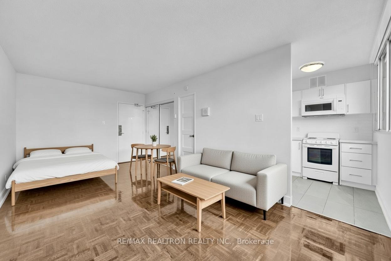 33-isabella-street-toronto-ontario-c13453326