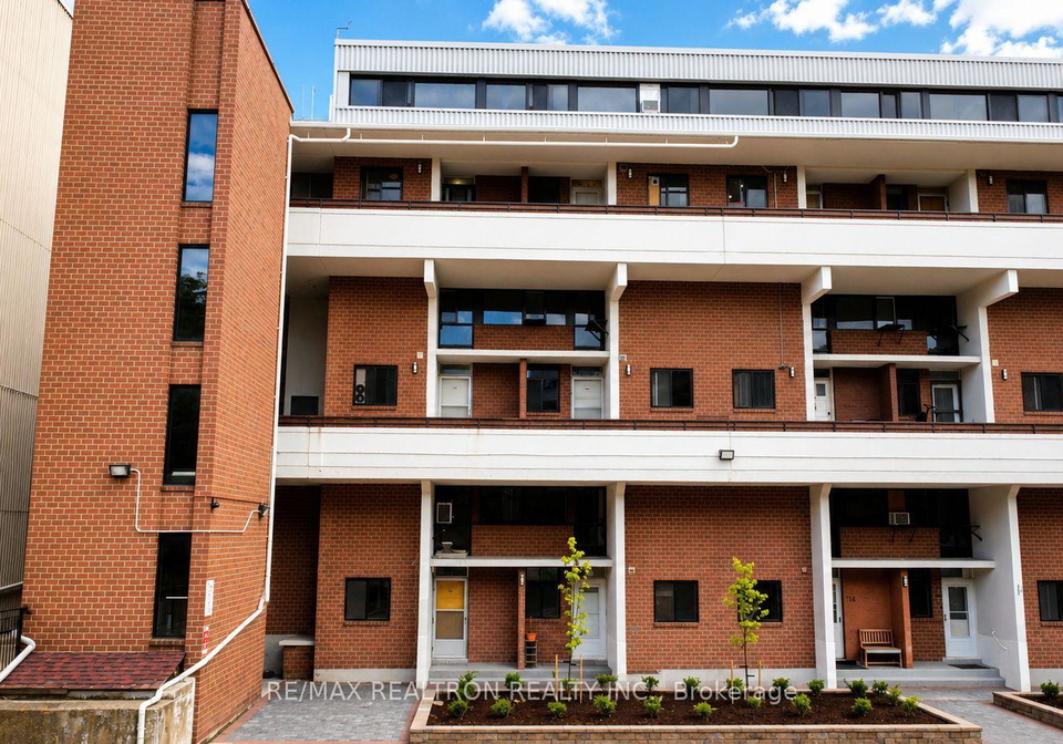 125-leeward-glenway-east-york-ontario-c13453512