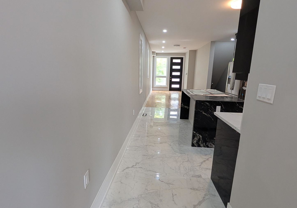 2099-dufferin-street-toronto-ontario-c13453518