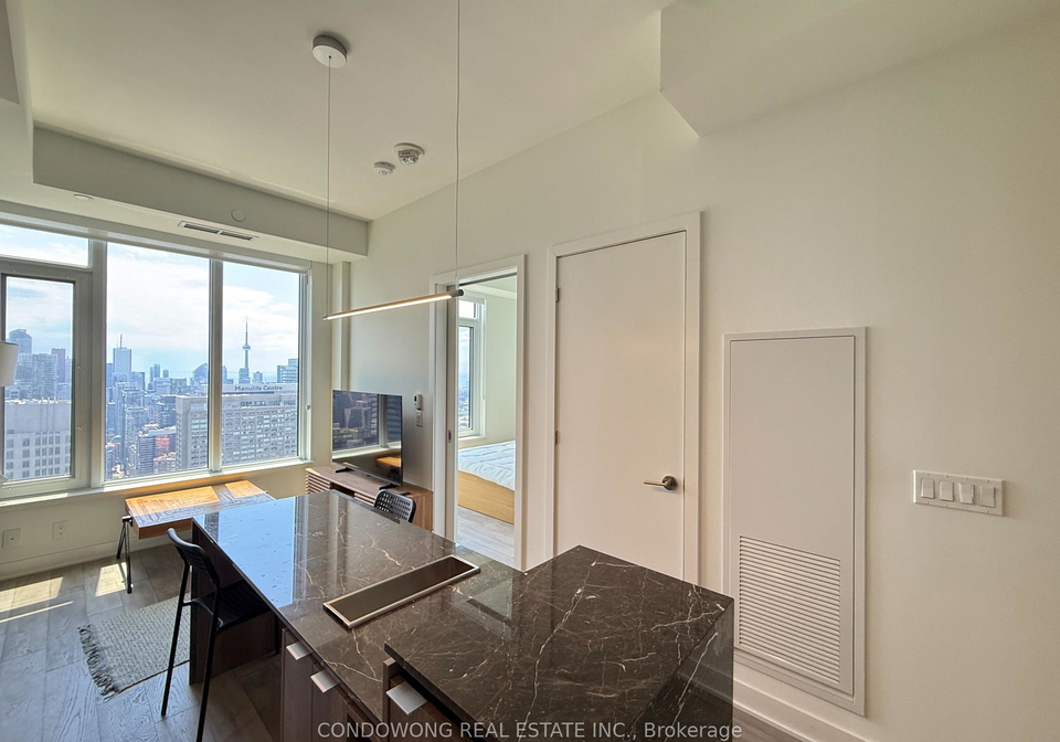 11-yorkville-avenue-toronto-ontario-c13453568