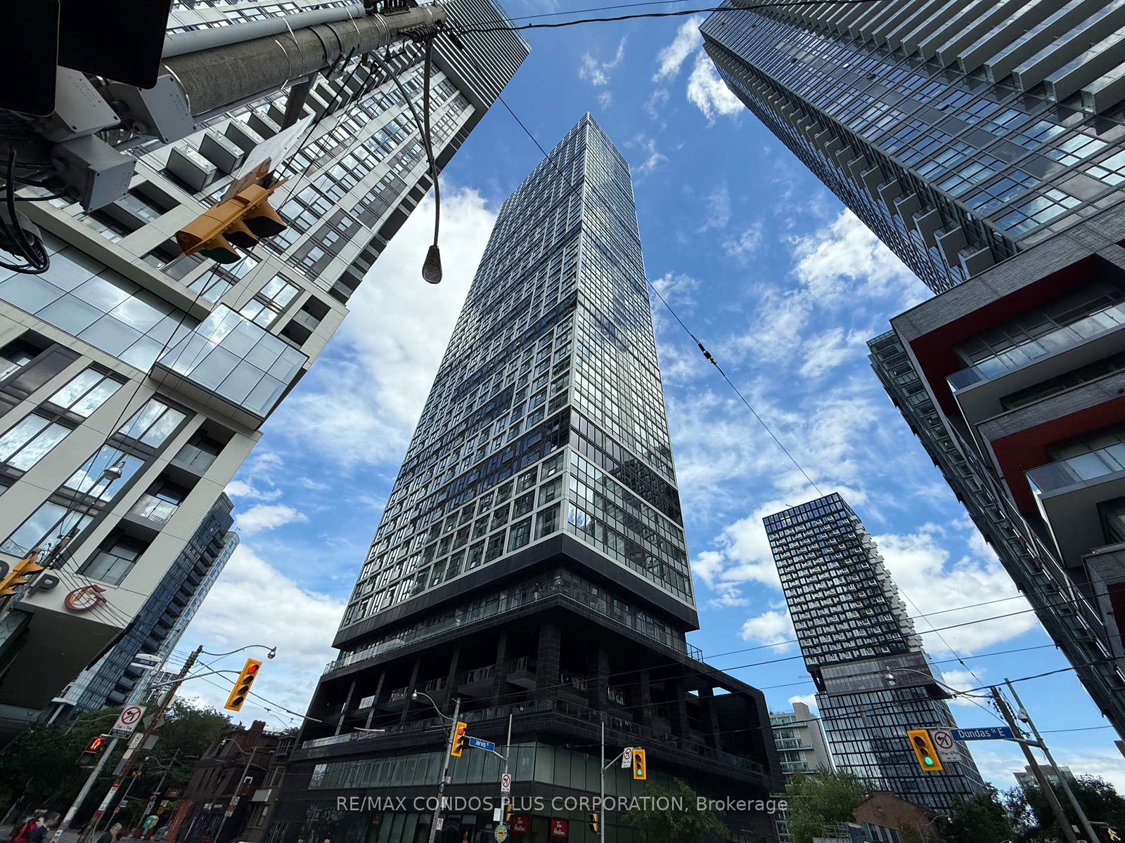 181-dundas-street-e-toronto-ontario-c13453602