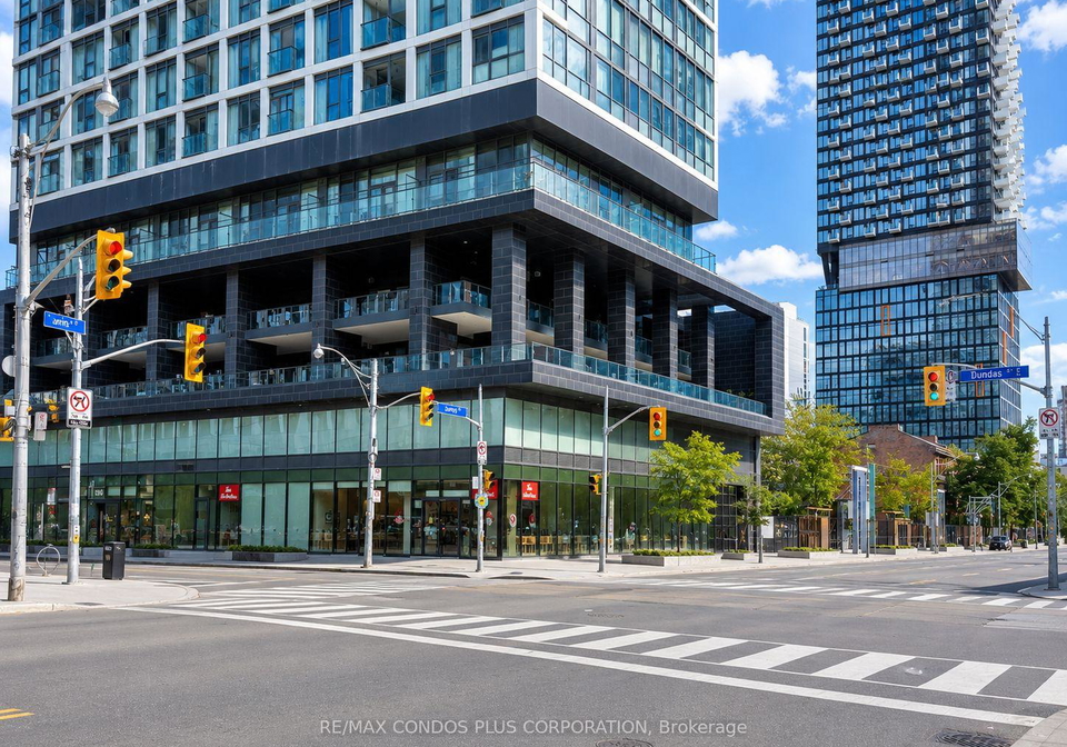 181-dundas-street-e-toronto-ontario-c13453602
