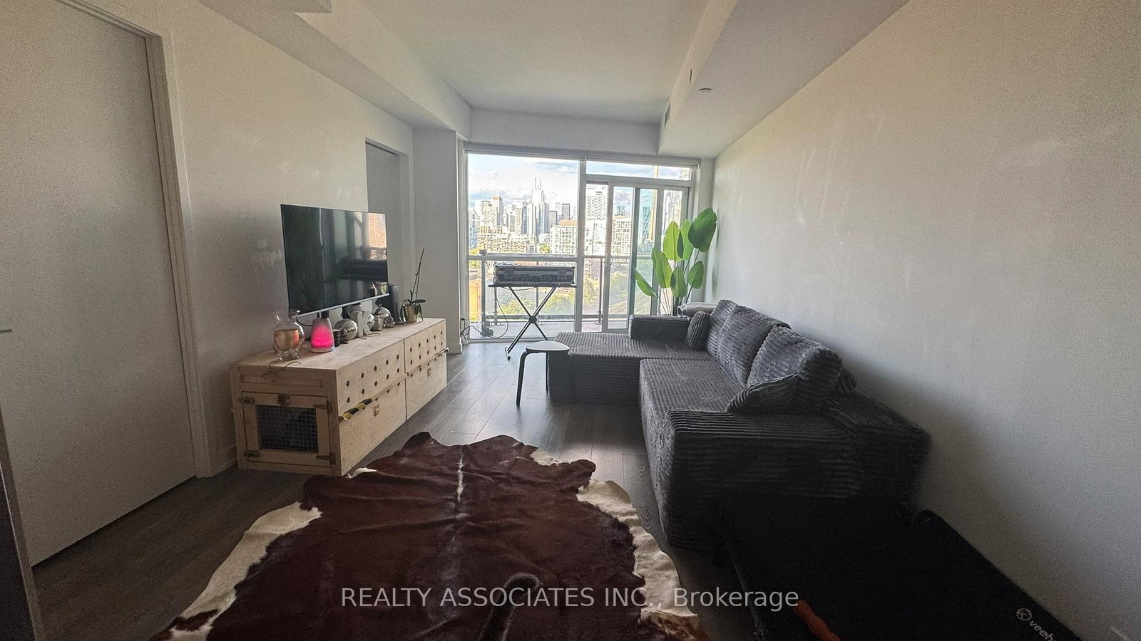 30-ordnance-street-toronto-ontario-c13453784