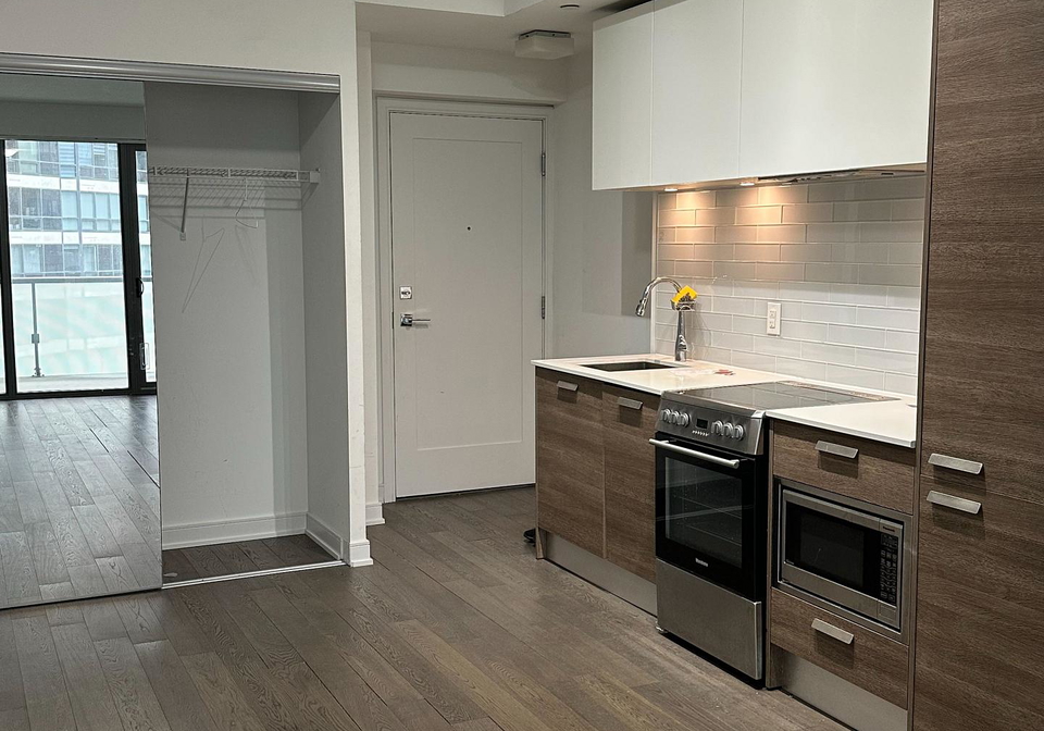 57-st-joseph-street-toronto-ontario-c13454078