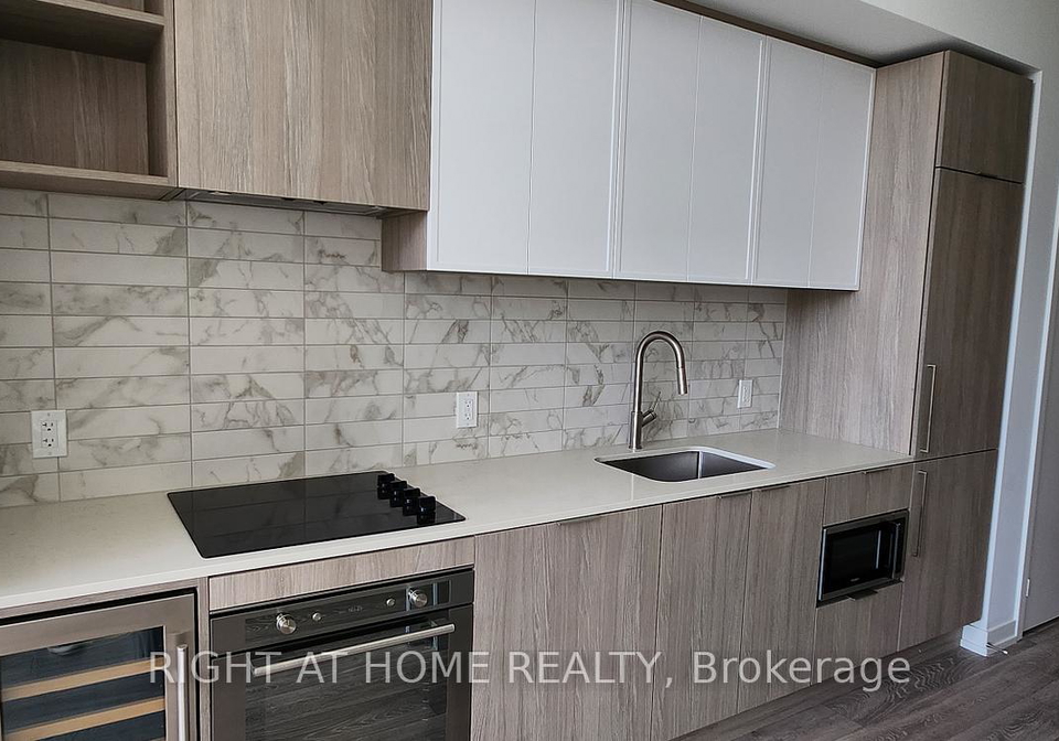 2020-bathurst-street-toronto-ontario-c13454286
