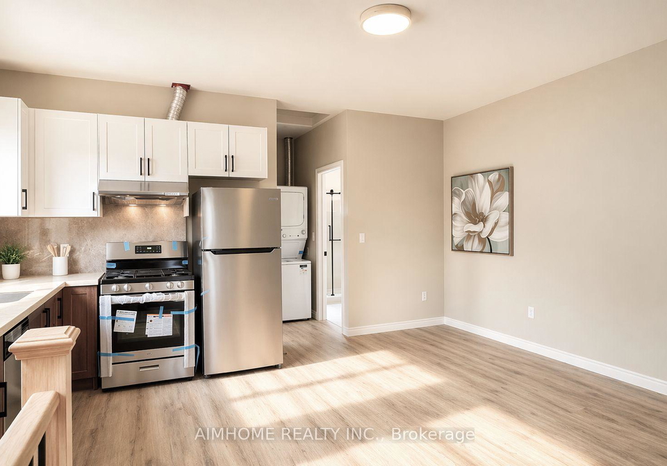 15-waddington-crescent-north-york-ontario-c13454304