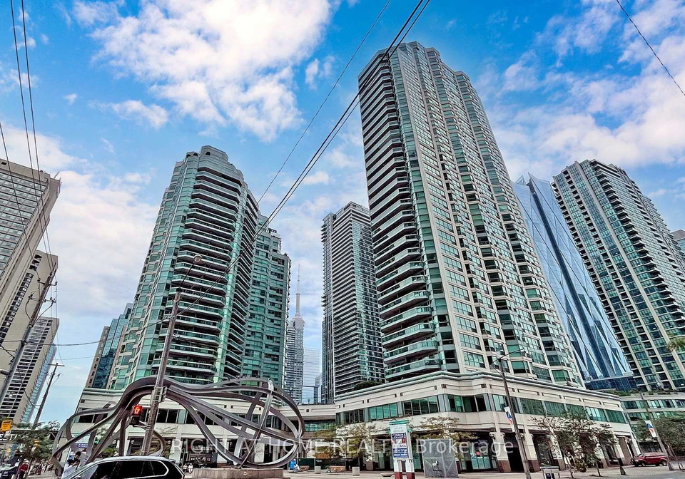 10-yonge-street-toronto-ontario-c13454648