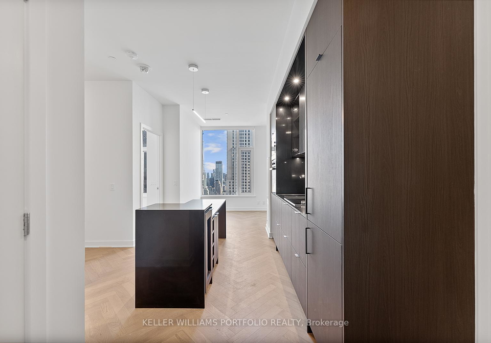 11-yorkville-avenue-toronto-ontario-c13454740