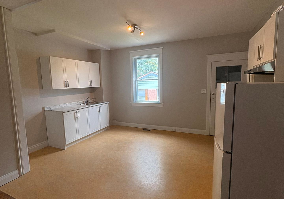 66-belvidere-avenue-toronto-ontario-c13455002