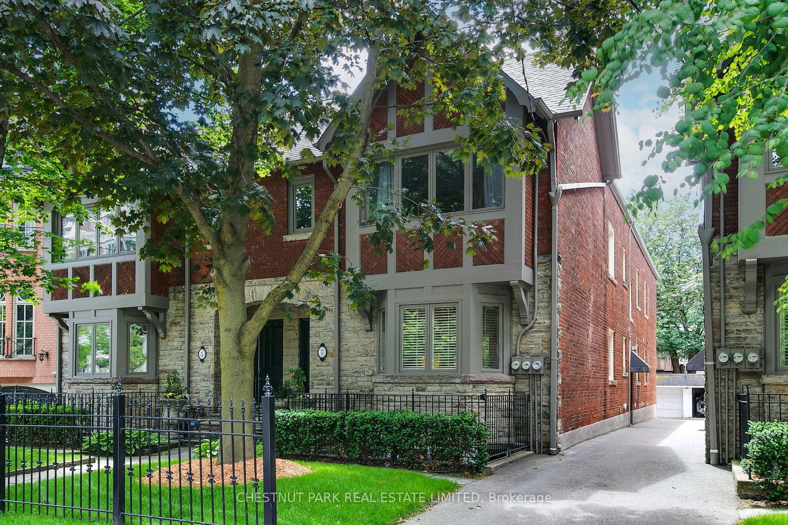 7b-clarendon-avenue-toronto-ontario-c13455094