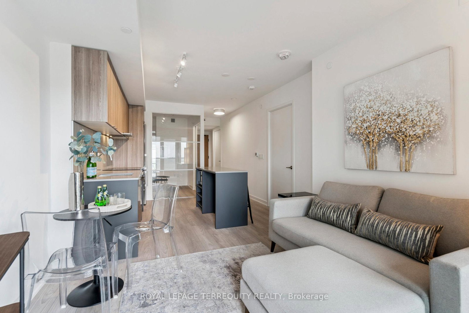 8-tippett-road-toronto-ontario-c13455102